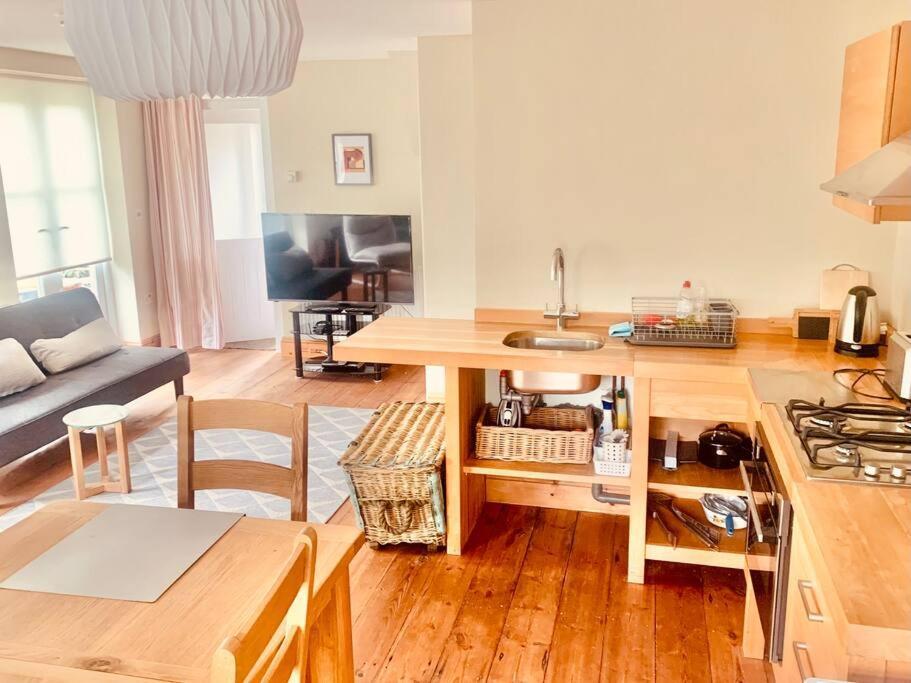 Apartamento Delightful Ely House Bright And Warm With Cathedral View Exterior foto