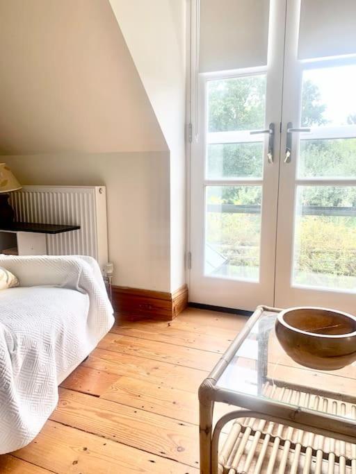 Apartamento Delightful Ely House Bright And Warm With Cathedral View Exterior foto