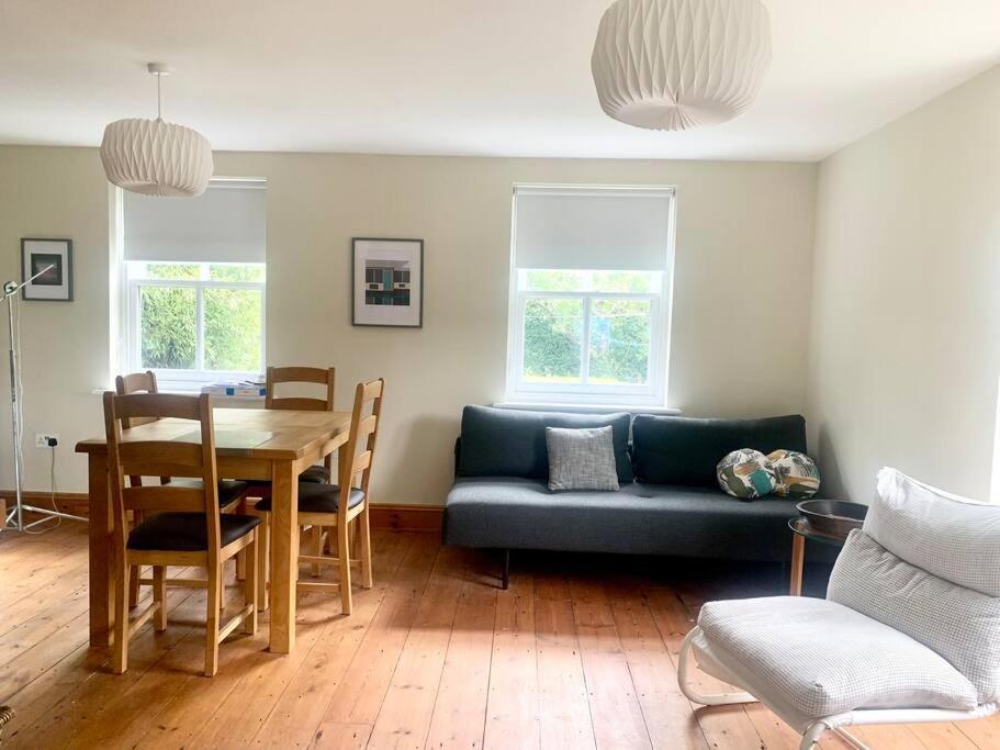 Apartamento Delightful Ely House Bright And Warm With Cathedral View Exterior foto